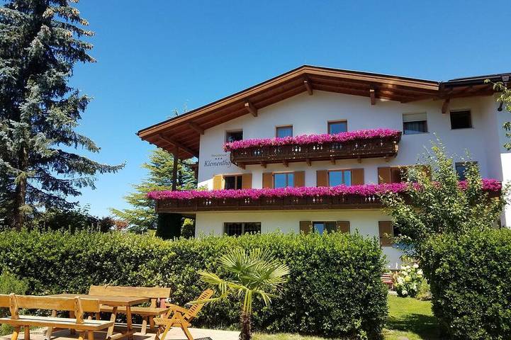 Ferienwohnung für 6 Personen, mit Garten und Balkon sowie Pool, mit Haustier - 1