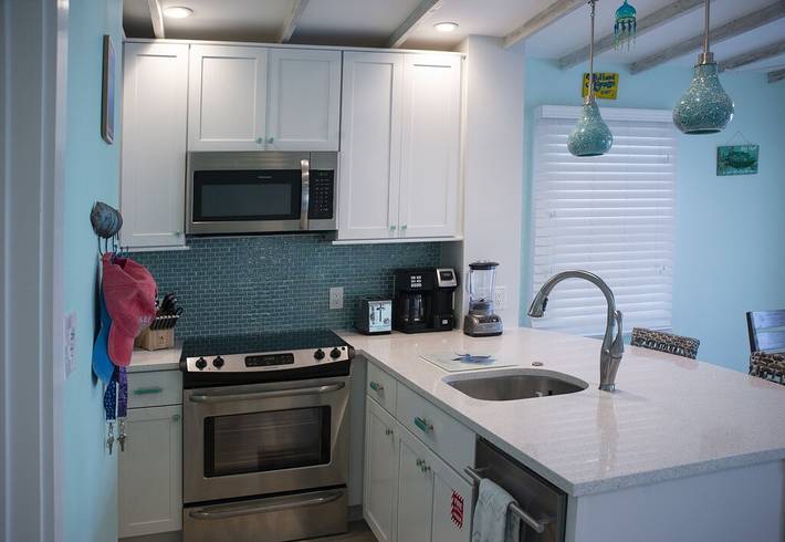 Vacation apartment for 3 people, with balcony and pool - 1
