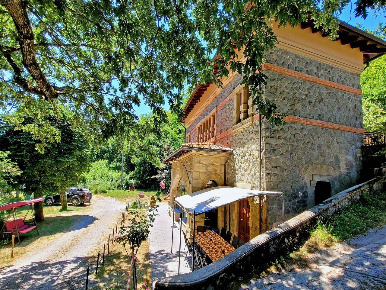 Villa a Pistoia con Piscina e Vista Monti in Pistoia, Provincia di Pistoia
