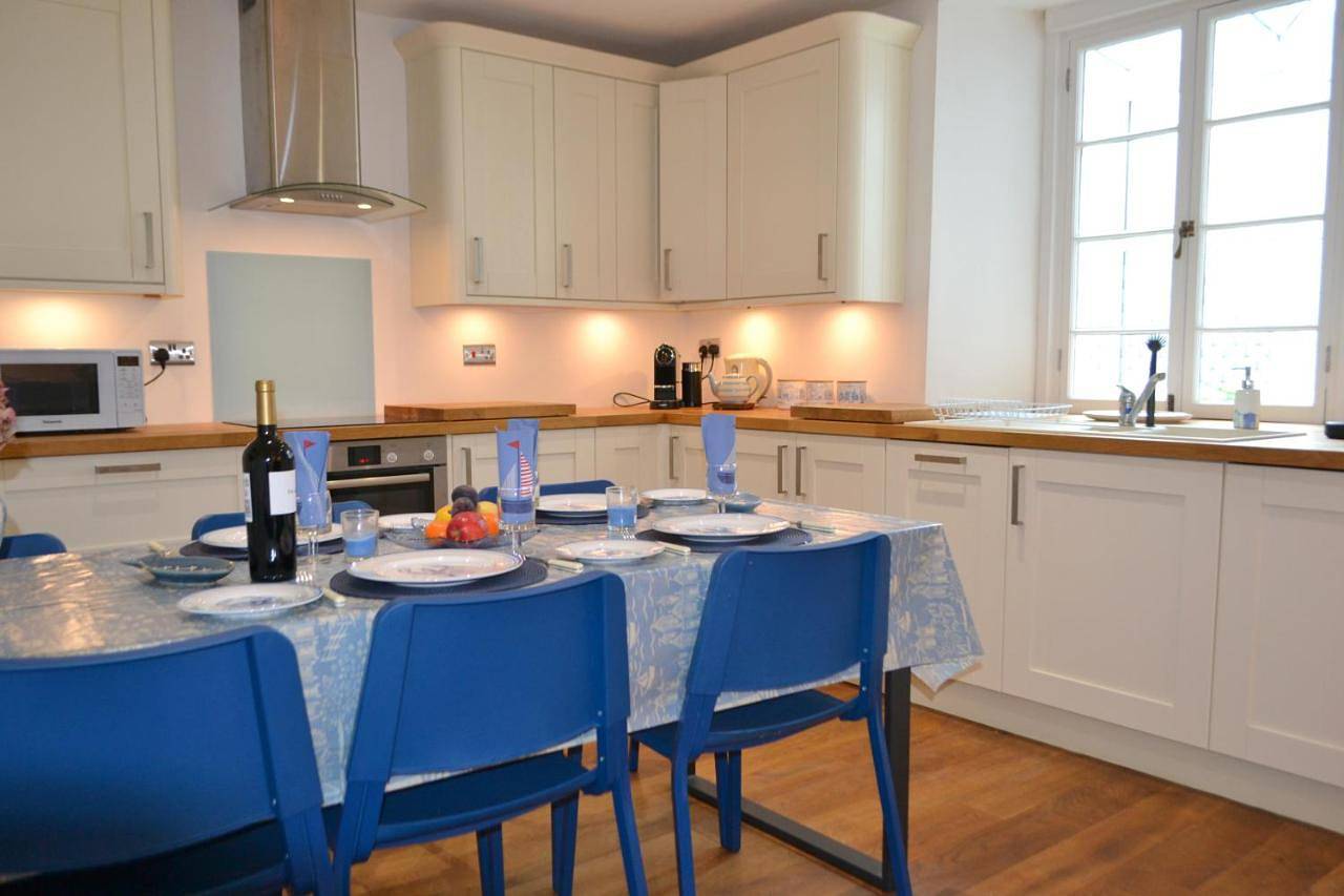 Entire apartment, Two-Bedroom Apartment in Shaldon, Devon