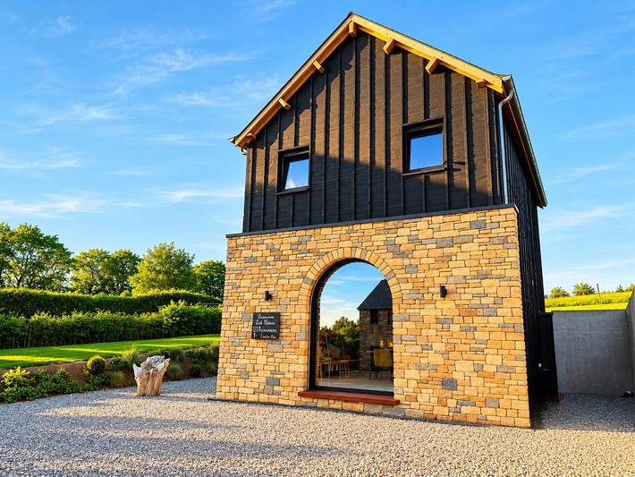 Location de vacances pour 2 personnes, avec jacuzzi et jardin dans Harre