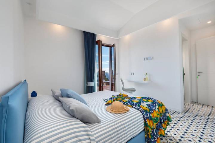 Chambre d’hôte pour 3 personnes, avec vue et bassin pour enfant ainsi que piscine et jardin à Massa Lubrense - 4