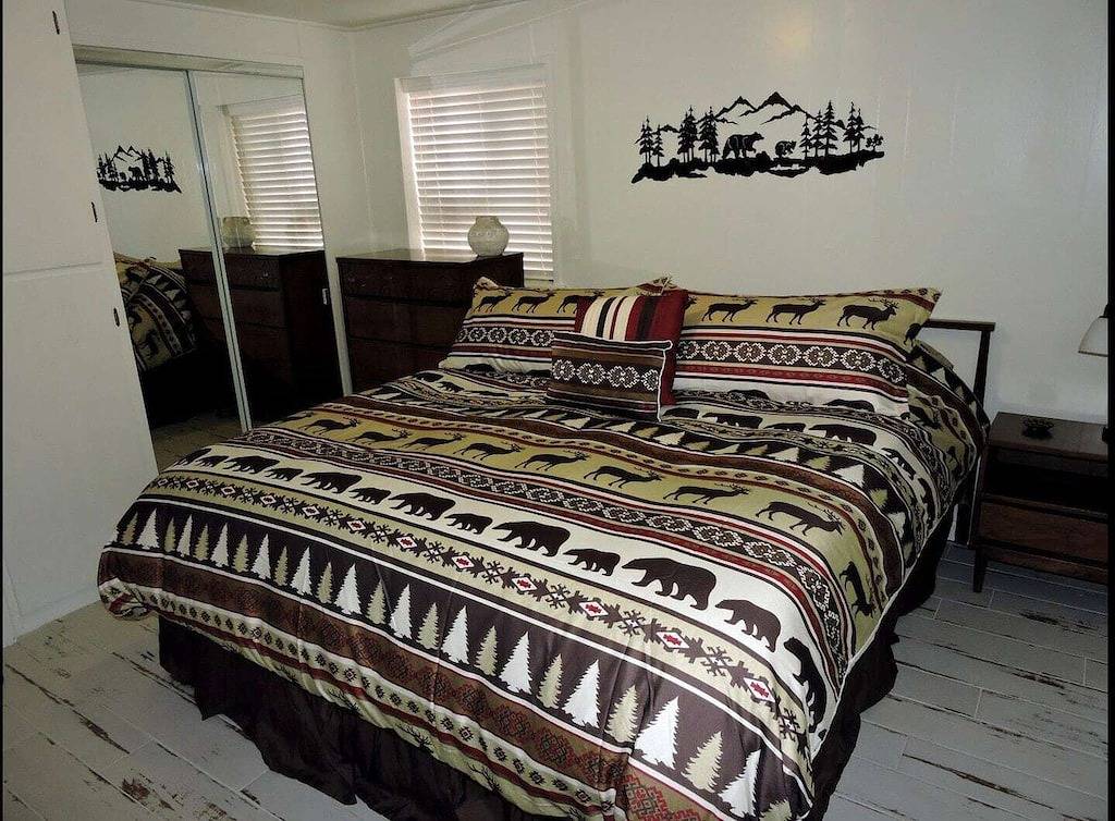 Bear’s Lair Cabin, Willow Cove, Bass Lake in Bass Lake