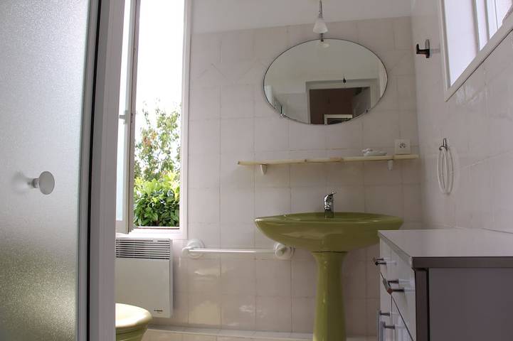 Location de vacances pour 4 personnes, avec terrasse à Breuillet - 3