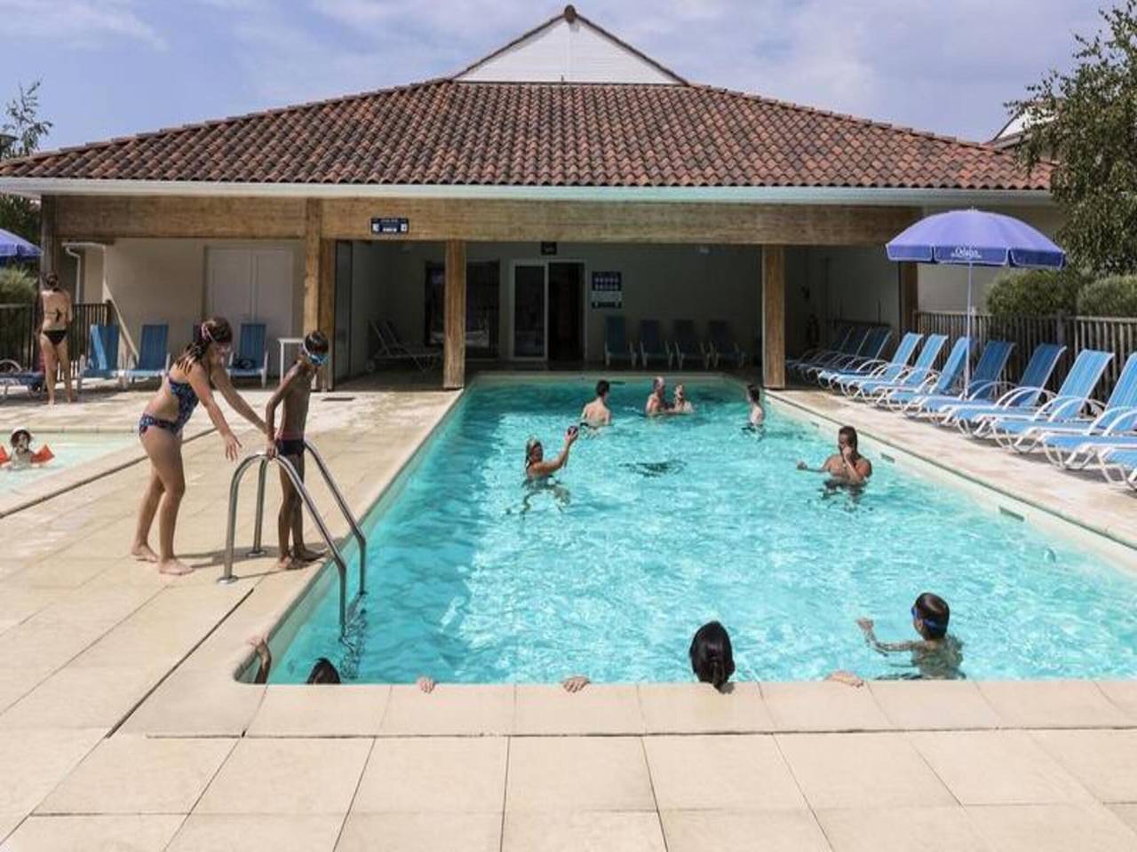Appartement entier, Studio 2 personnes in Hourtin, Parc naturel régional du Médoc