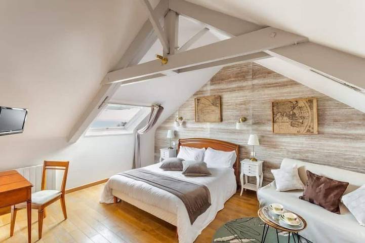 Chambre N3 Supérieure Vue Mer et Mont Saint Michel in Cancale, Baie du Mont-Saint-Michel