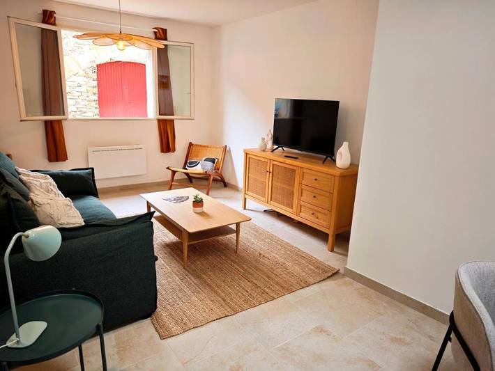 Location de vacances pour 4 personnes, avec vue et jardin à Cournanel - 3