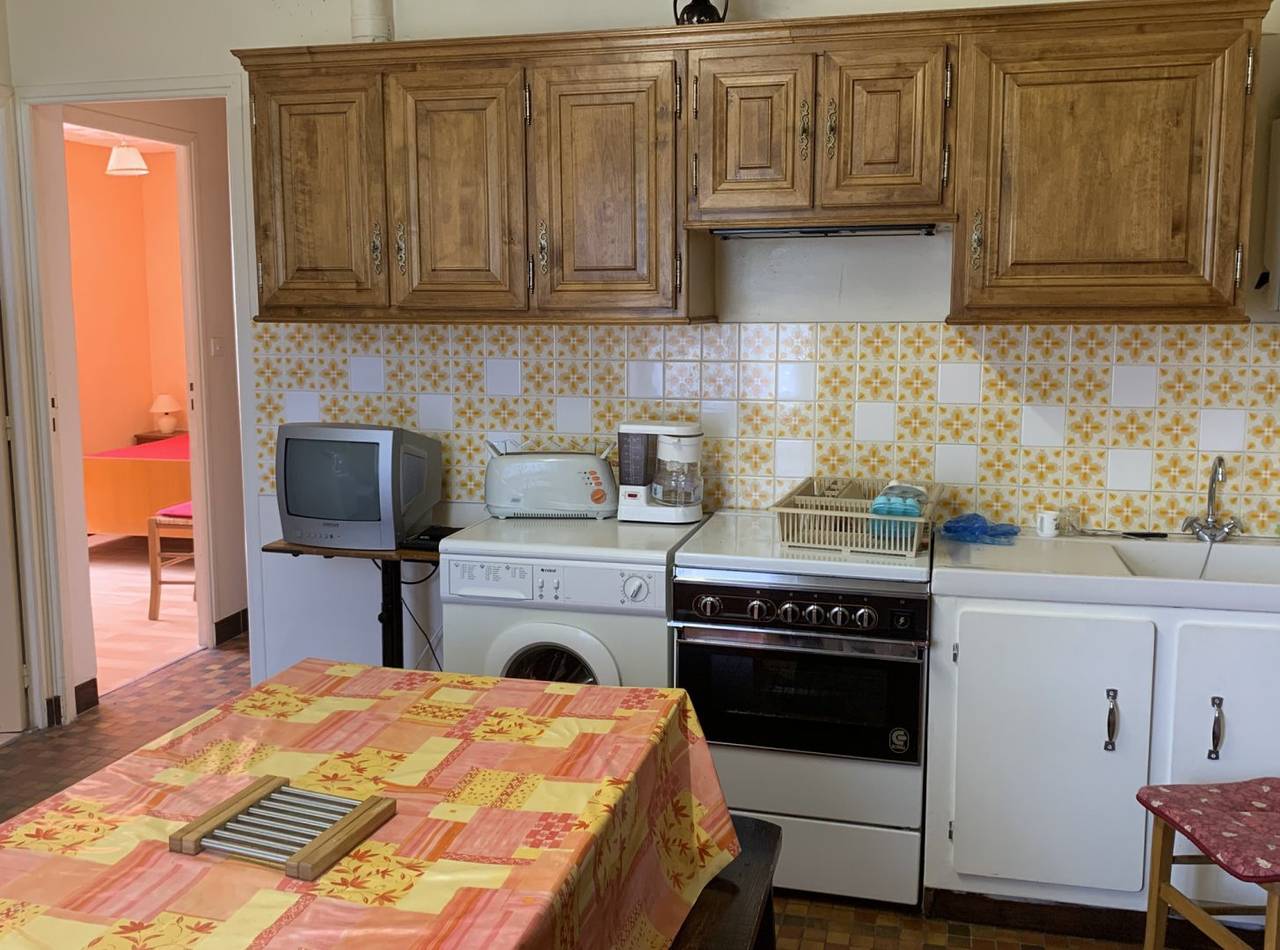 Appartement entier, Location rez-de-chaussée, campagne in Champs-sur-Tarentaine-Marchal, Parc naturel régional des Volcans d'Auvergne
