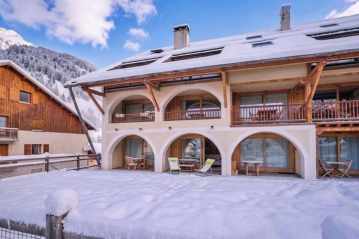 Entire apartment, Casa-Joubarbe Super 4p terrasse plein sud Arvieux! in Arvieux, Queyras