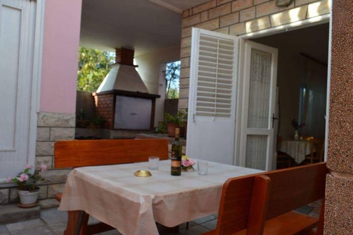 Ferienwohnung für 4 Personen, mit Balkon/Terrasse in Kali