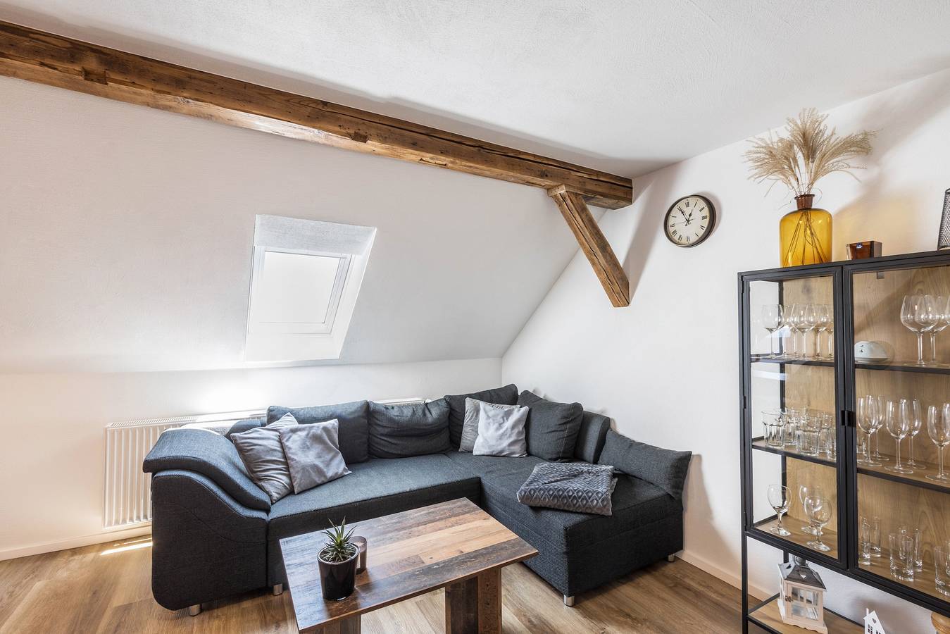 Ganze Wohnung, Ferienwohnung 'Eichendorff Loft' mit Bergblick und Wlan in Nordhausen, Harzvorland