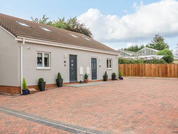 Holiday Home for 5 People in Dawlish, Devon, Photo 1