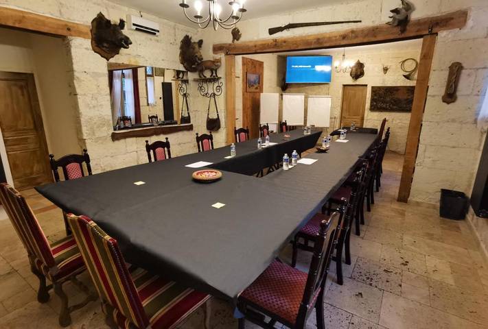 Maison d’hôte pour 45 personnes, avec piscine ainsi que jardin et vue dans Montrichard Val de Cher - 4