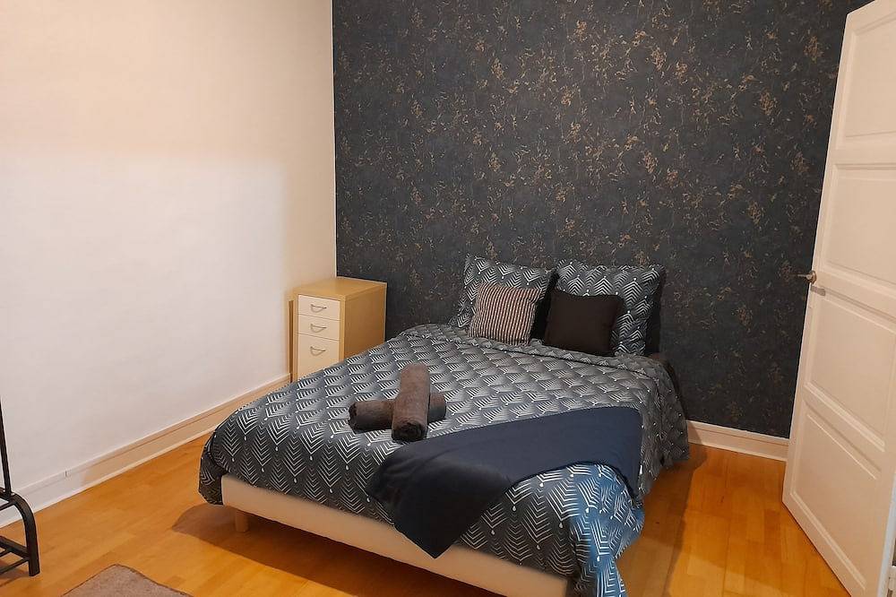 Entire apartment, Sweet Home Appartement 2 chambres séparées, 3 lits proche du centre ville in Cholet, Cholet region