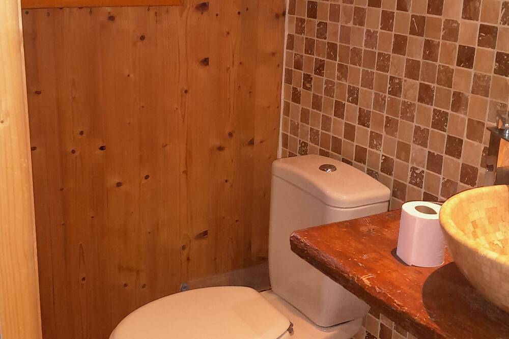 Chambre Avec Sdb Dans Chalet in Taninges, Bonneville region