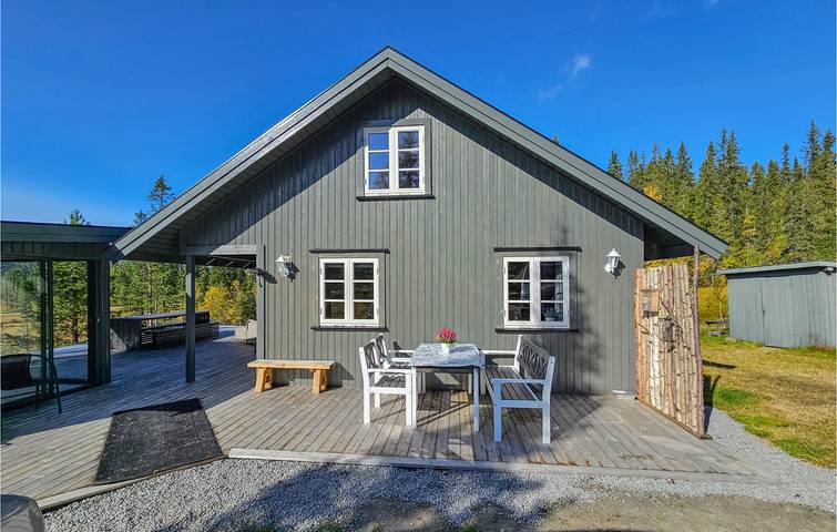 Ferienhaus für 9 Personen, mit Terrasse und Garten - 1
