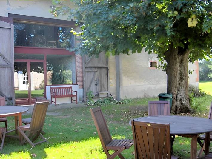 Chambre d’hôte pour 3 personnes, avec piscine et jardin dans Allier - 2