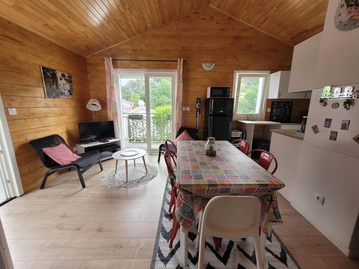 Gîte pour 5 personnes, avec balcon dans Maubuisson - 2