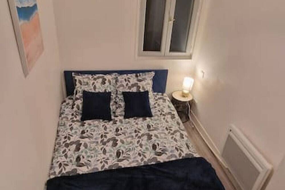 Apartamento entero, T1 Bright and Garden Hyper-Centre 5min station in Évreux, Región de Évreux
