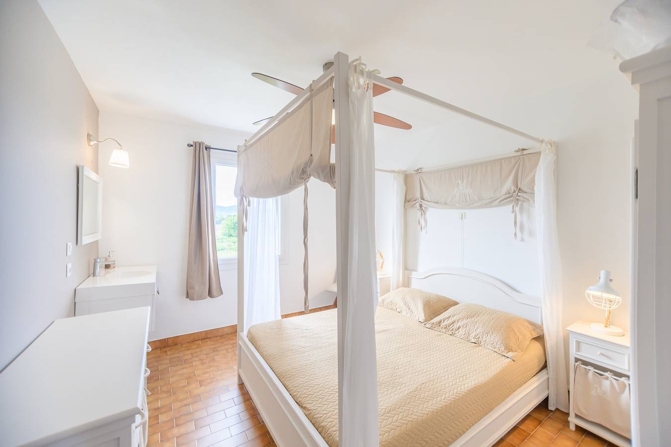 Ferienhaus für 6 Personen mit Terrasse in Saint-Jean-de-Maruéjols-et-Avéjan, Alès und Umgebung
