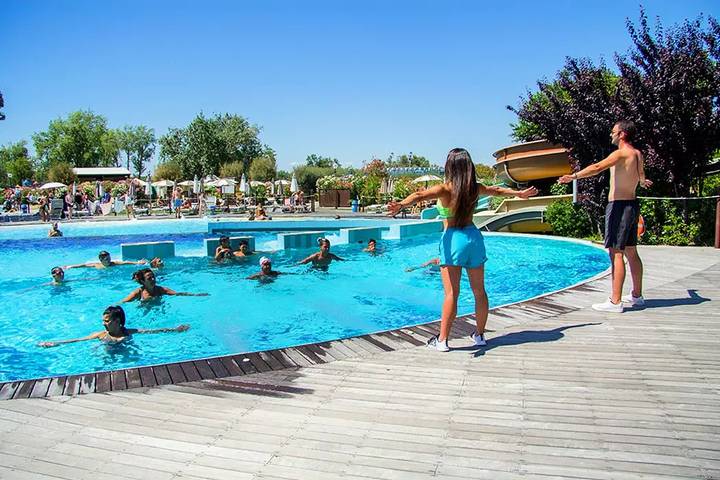 Wohnwagen für 6 Personen, mit Terrasse und Pool, mit Haustier in Emilia-Romagna - 2