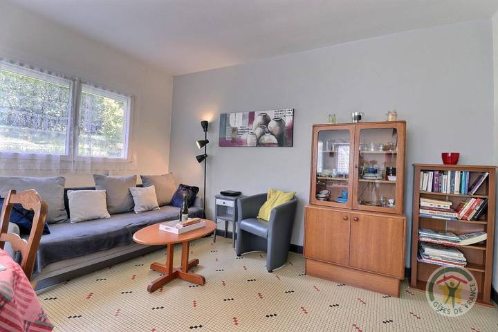 Gîte pour 4 personnes, avec Terrasse ainsi que Jardin et Vue à Bazouges-la-Pérouse - 3