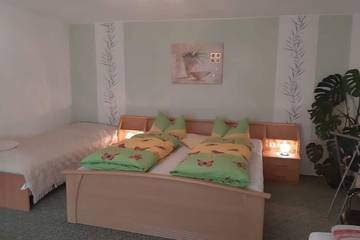 Bungalow für 4 Personen in Geschwenda, Thüringer Wald, Bild 1