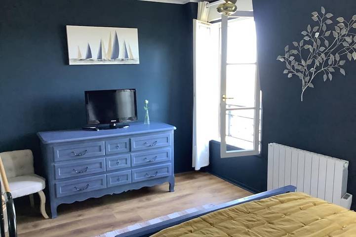 A 400 m du port, logement lumineux, au calme, avec vue, jardin et parking privé in Honfleur, Région de Lisieux