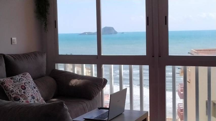 Escapadas de fin de semana para 2 personas, con vistas en La Manga