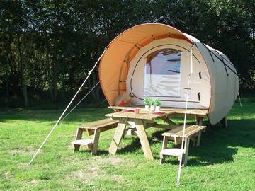 Camping pour 2 Personnes dans Vayrac, Quercy, Photo 1