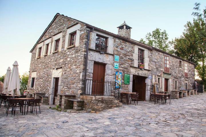Hotel para 2 personas, con terraza y vistas - 1
