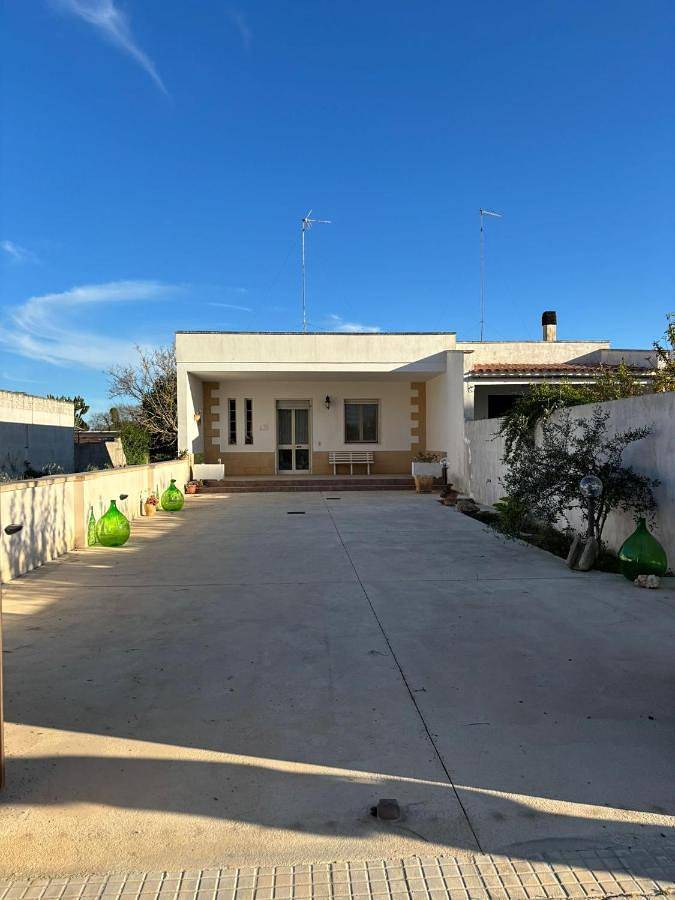 Two-Bedroom House in Torre Saracena, Melendugno