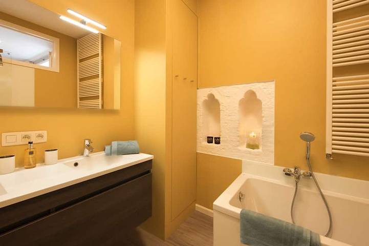 Entire apartment, St-Niklaas (De Drie Koningen) - 115m² - 250m from Market Square in Bruges, West Flanders