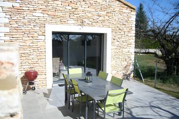 Location de vacances pour 4 personnes, avec jardin à Aiguèze