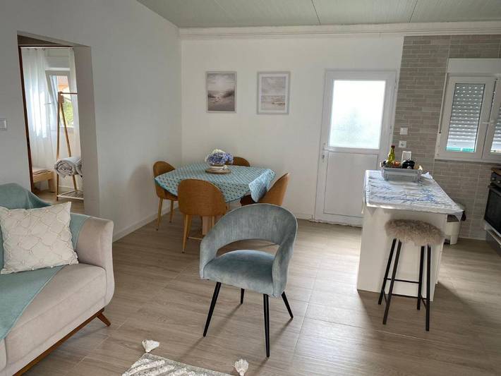 Gîte pour 2 personnes, avec terrasse ainsi que jardin et vue à Valença - 3