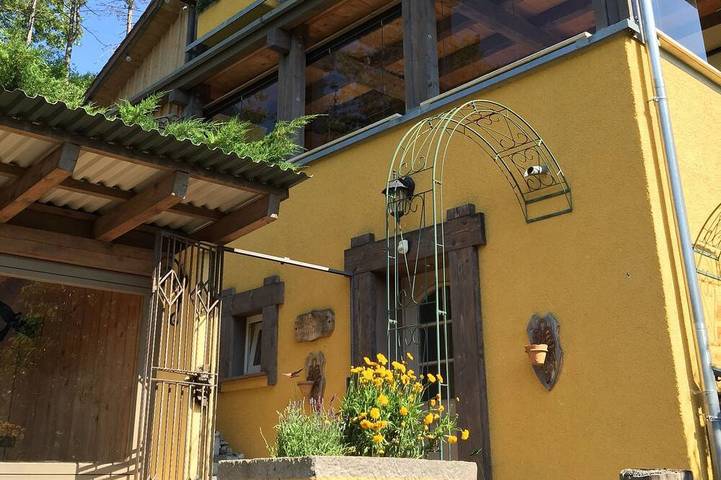 Ferienwohnung für 4 Personen, mit Balkon und Garten in Münsingen