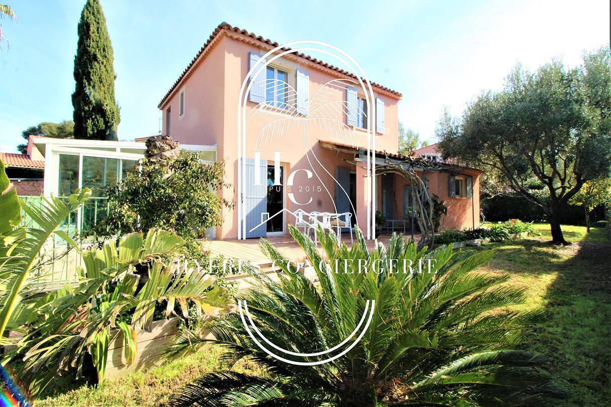 La Quiétude-Villa T4 Clim/Wifi/Pk/ Plage Almanarre in Hyeres, Parc national de Port-Cros