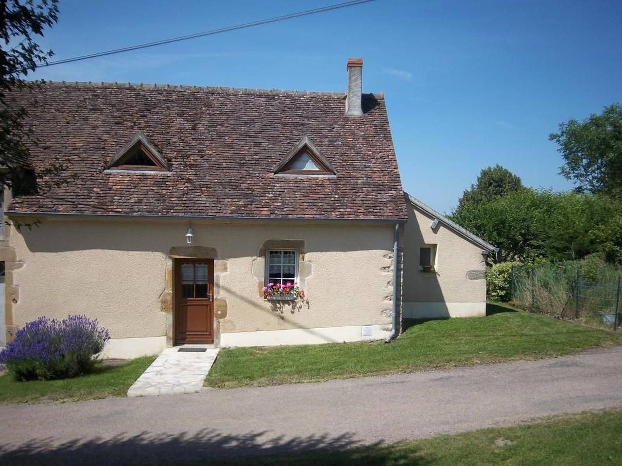 Charmantes Haus mit Garten, nahe Nevers und Naturaktivitäten in Beaumont-Sardolles, Nièvre