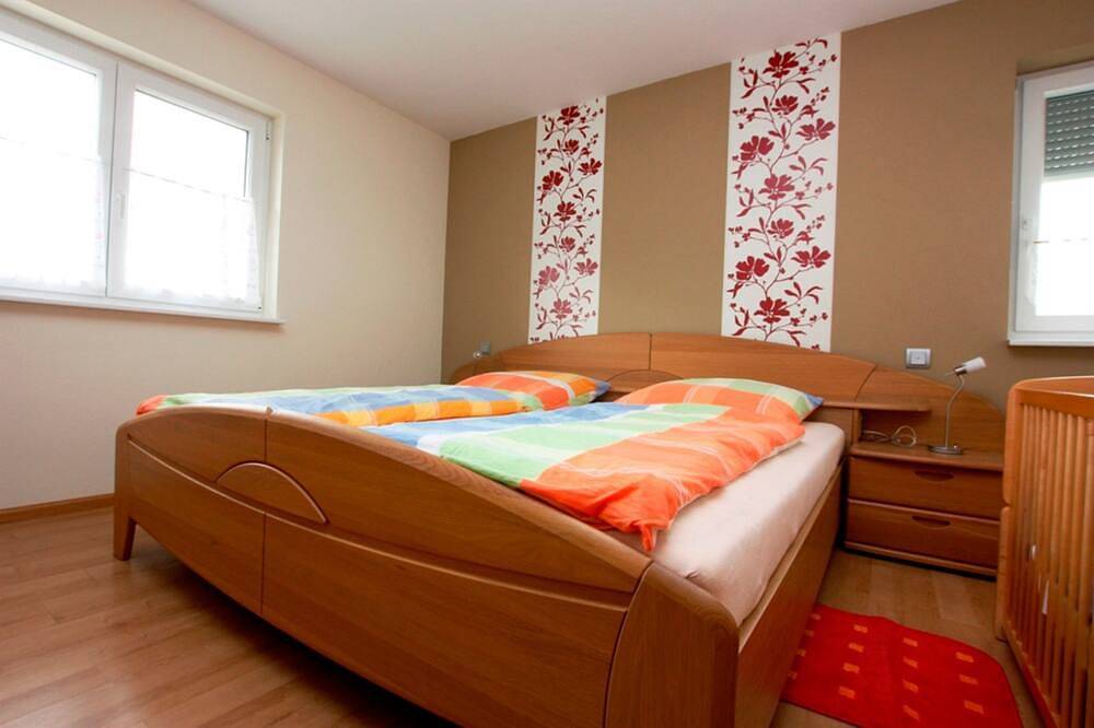 Ganze Wohnung, Ferienwohnung Schauinsland 80qm, 2 Schlafräume, max. 4 Personen , 1 - 4 Personen in Horben, Südschwarzwald