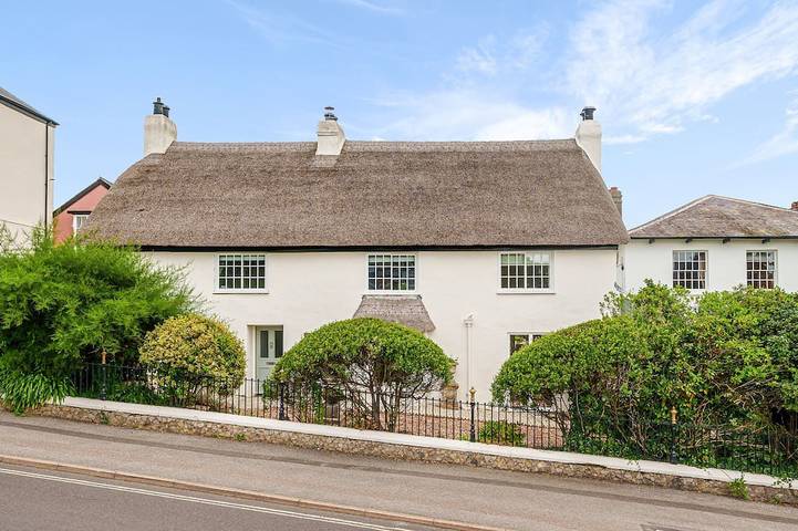 Holiday rental for 10 people, with Terrace and Garden in Charmouth