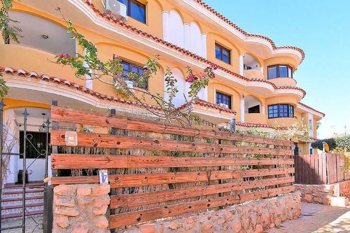 Holiday apartment for 4 people, with pool and balcony - 1