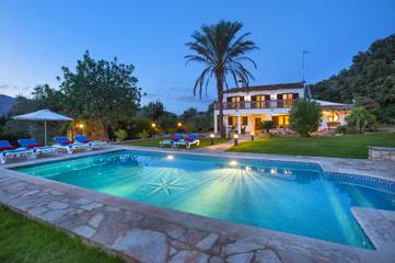 Villa in Pollença, Serra de Tramuntana für 8 
