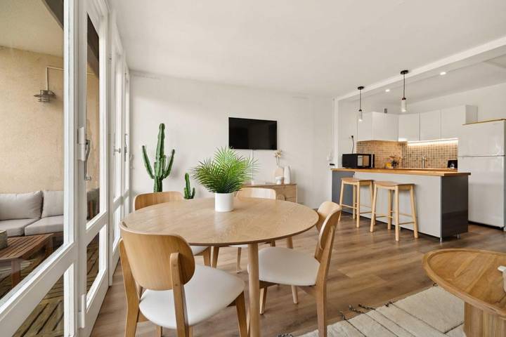 Gîte pour 4 personnes, avec balcon dans Plage de la Bouillabaisse - 3