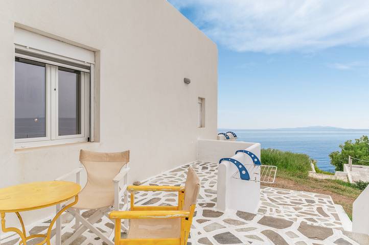 Gîte pour 3 personnes, avec balcon et jardin dans Tinos - 2