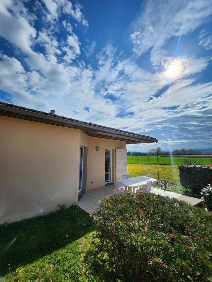 Location de vacances pour 4 personnes, avec terrasse et piscine à Châteauneuf-sur-Isère - 3