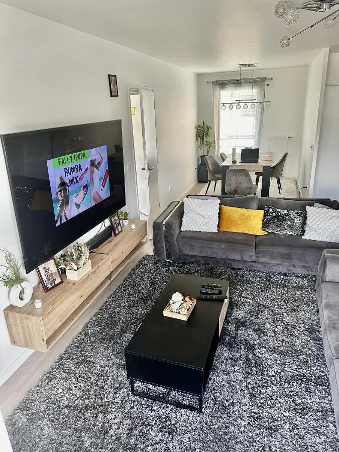 Ferienwohnung für 2 Personen, mit Balkon und Whirlpool - 1