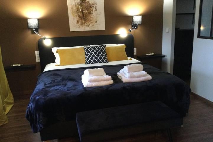 Gîte pour 10 personnes, avec jardin à Aigremont - 2