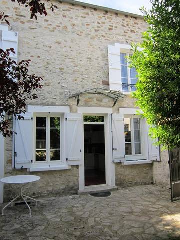 Gîte pour 6 personnes, avec jardin dans Seine-et-Marne