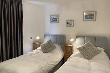 Cottage for 8 People in Broad Haven, Pembrokeshire, Photo 1