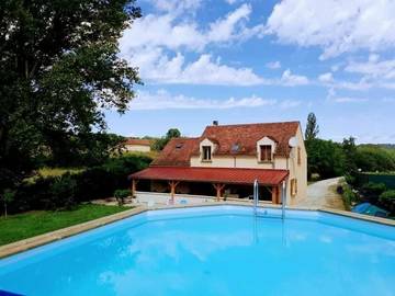 Cottage pour 8 personnes, avec terrasse et vue à Nabirat